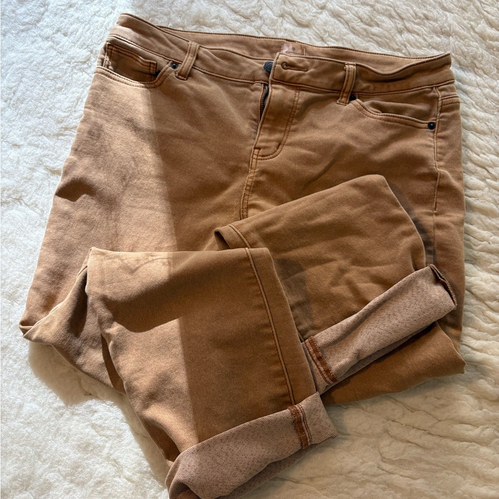 4/$25 Dressbarn Brown Straight Jeans